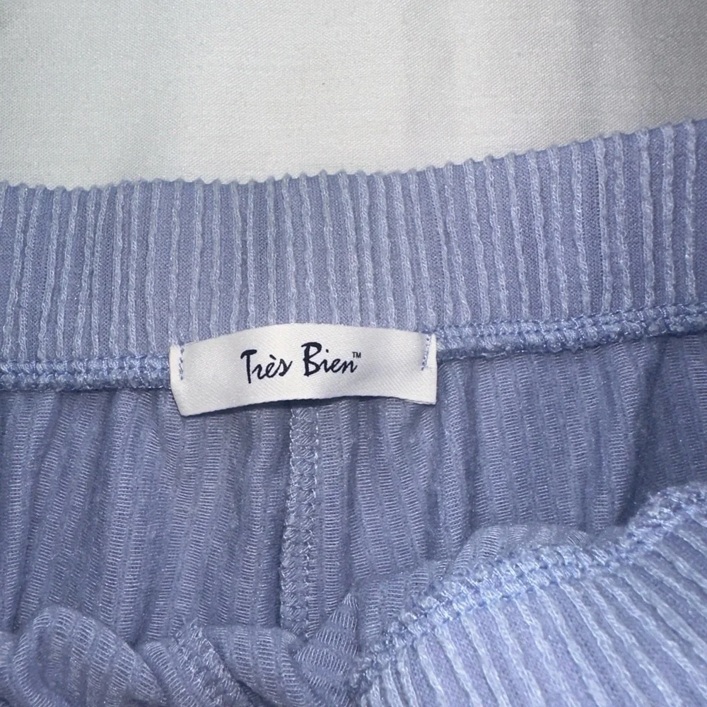 Tres Bien Blue Ribbed Lounge Set Oversized Top and Matching Casual Shorts Size M
